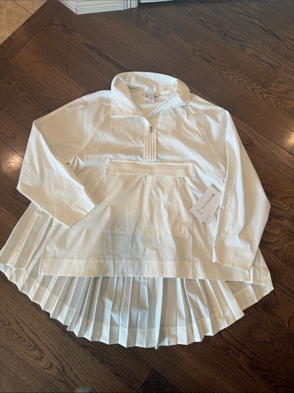 Women’s Athleta Sojourn Top Half-Zip Popover Top with Pleated Hem